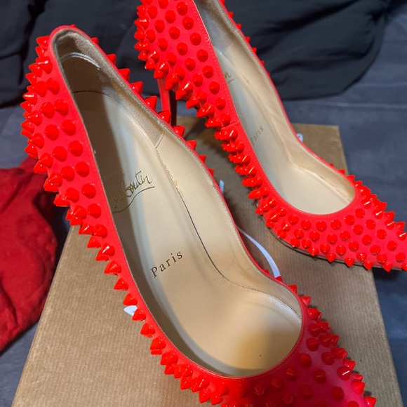 Christian Louboutin pumps size 37 - Picture 4 of 7